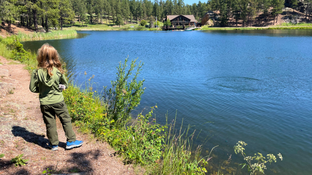 Legion Lake Lodge