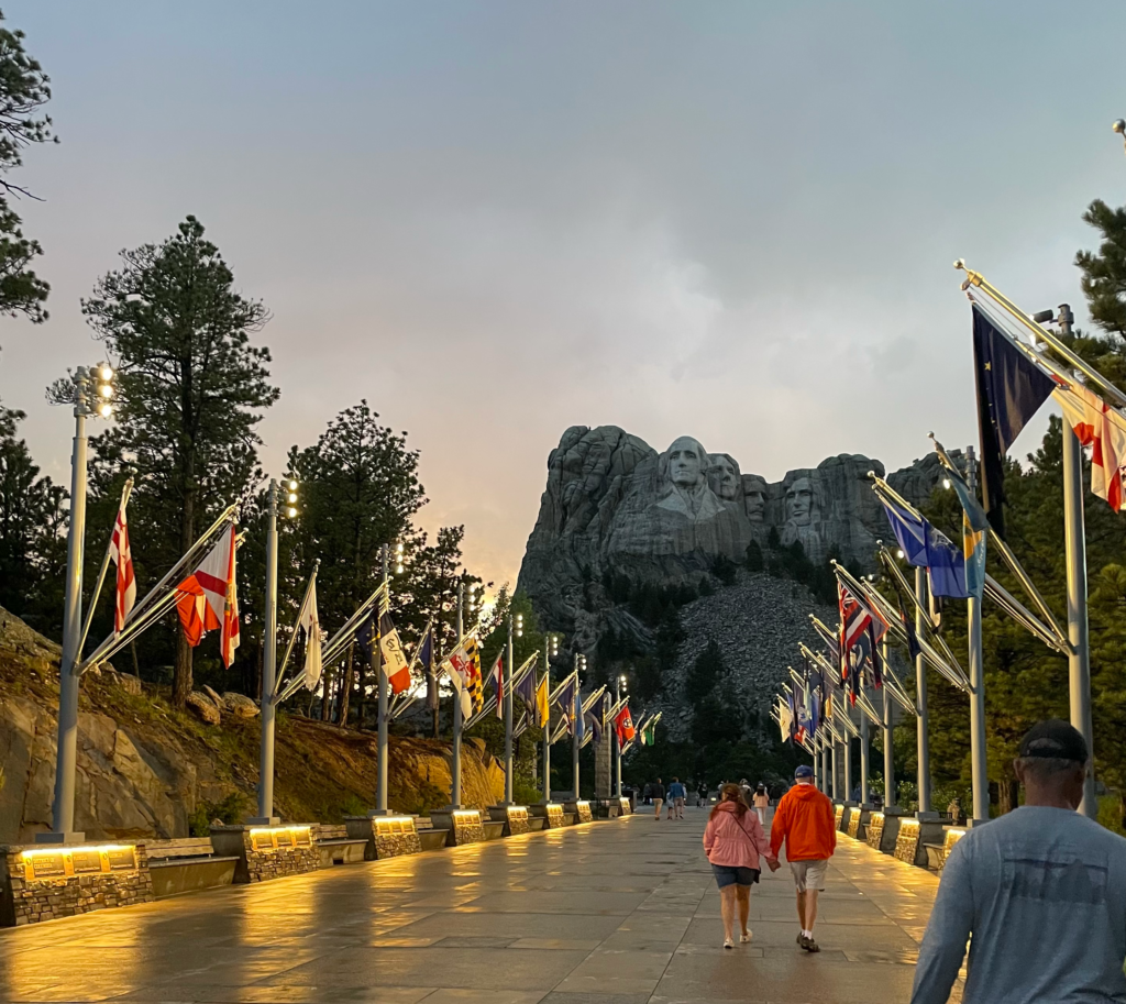 Avenue of Flags Mount Rushmore 